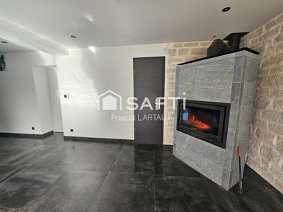 Maison - 216 m² - 7 pièces