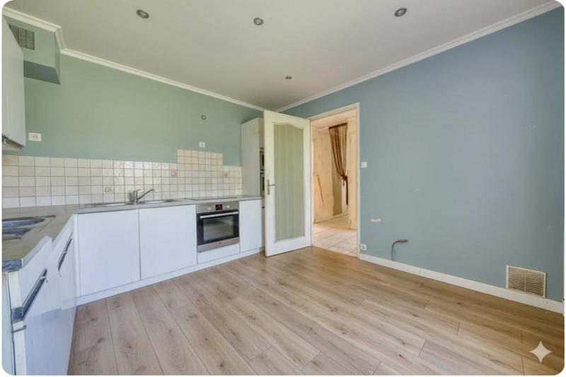 Maison - 131 m² - 9 pièces