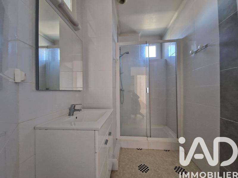 Maison - 250 m² - 9 pièces