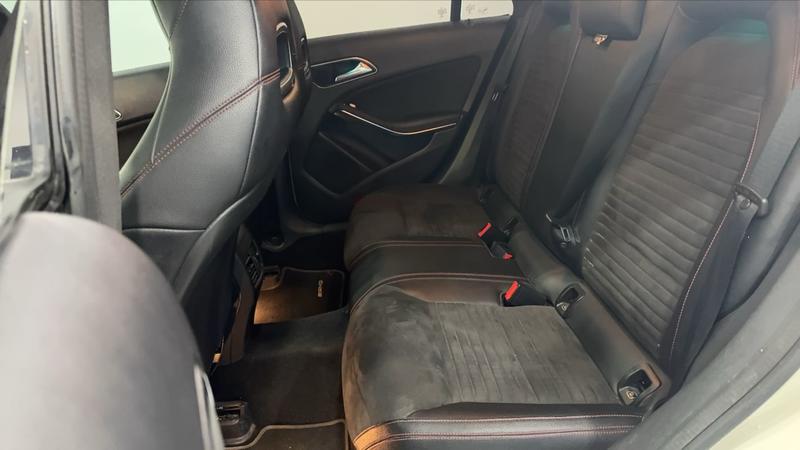 Mercedes Classe Cla I 200 d 136 7g-Dct Fascination - Automatique Toit ouvrant