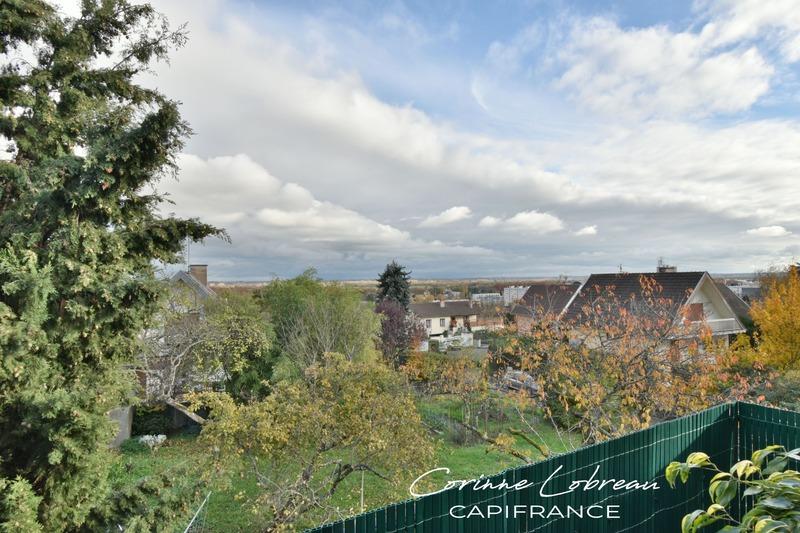 Maison de ville - 280 m² - 11 pièces