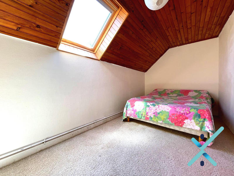 Maison - 280 m² - 11 pièces