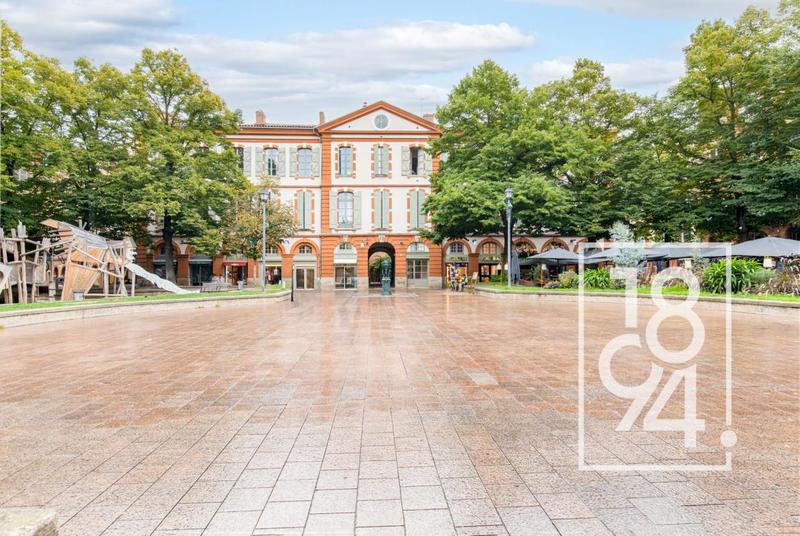 Appartement - 100 m² - 4 pièces