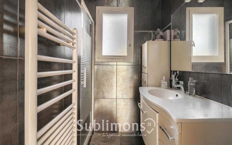 Maison - 100 m² - 5 pièces