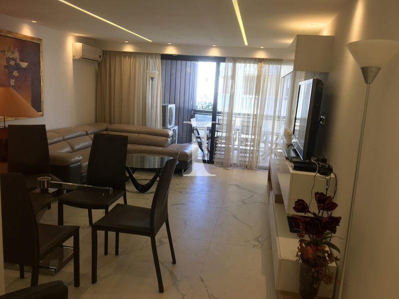 Appartement - 85 m² - 3 pièces