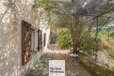 Maison - 101 m² - 5 pièces