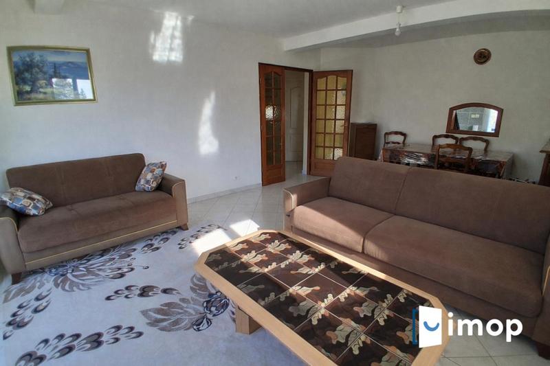 Maison - 186 m² - 8 pièces