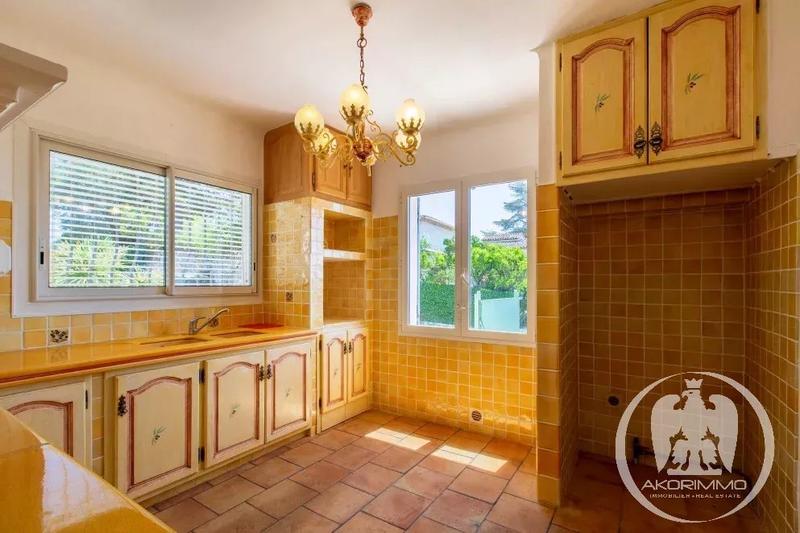 Villa - 181 m² - 7 pièces