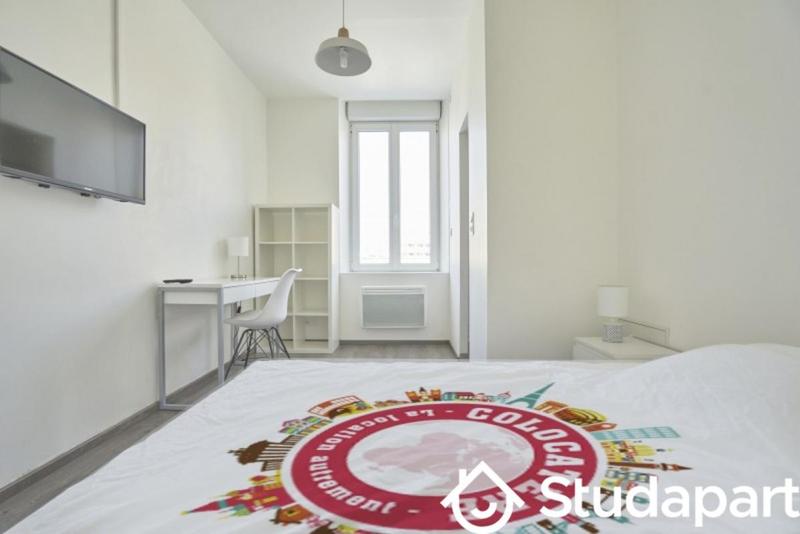 Chambre - 10 m² - 1 pièce