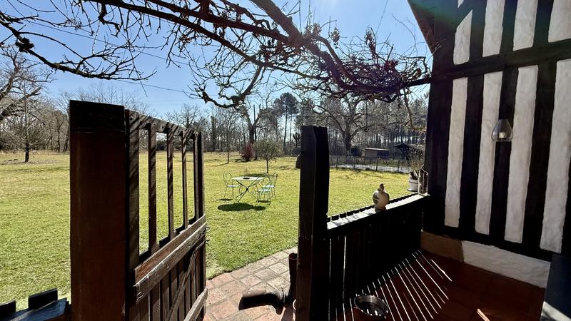 Maison - 220 m² - 7 pièces