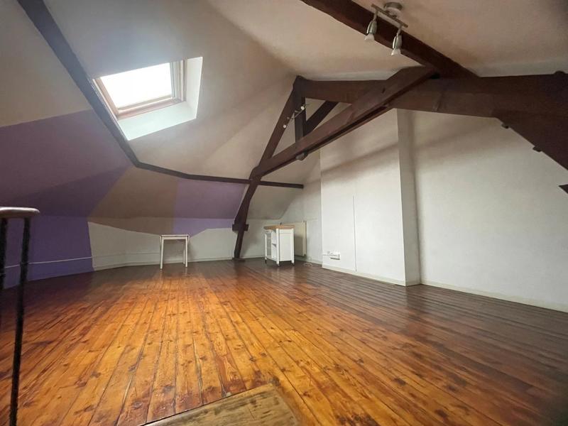 Maison - 84 m² - 4 pièces