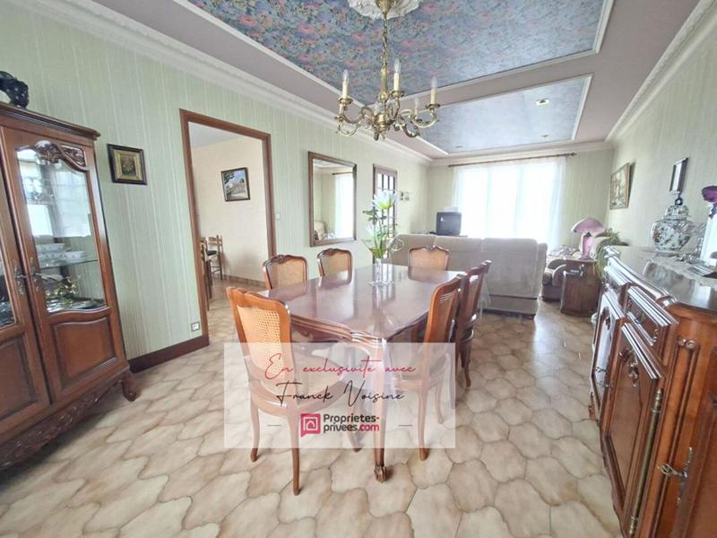 Maison - 137 m² - 6 pièces