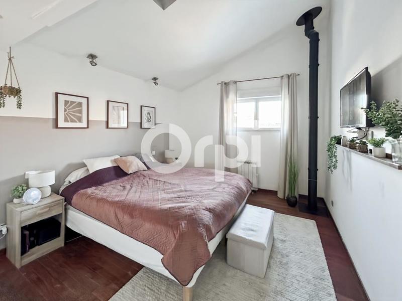 Maison - 90 m² - 3 pièces