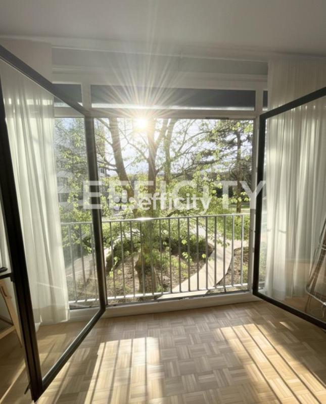 Appartement ancien - 90 m² - 5 pièces