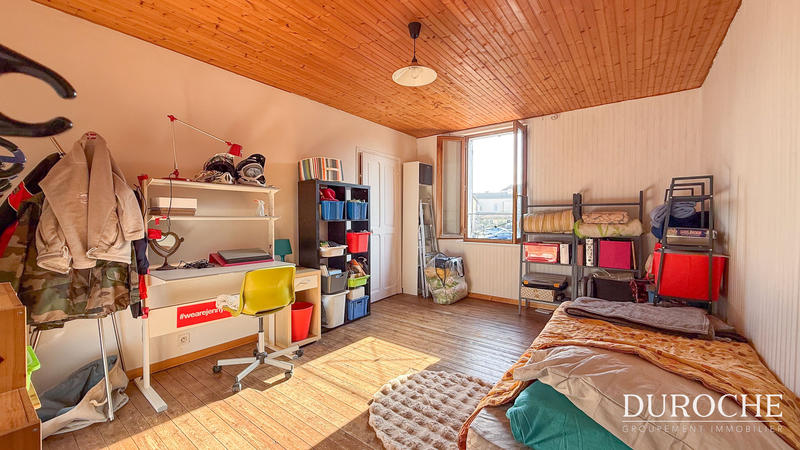 Maison - 179 m² - 6 pièces