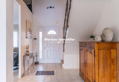 Maison - 225 m² - 8 pièces
