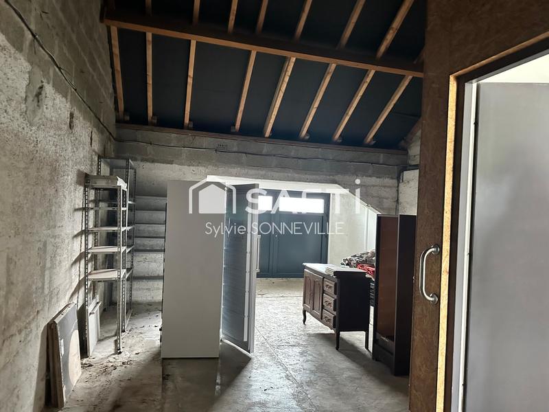 Maison - 90 m² - 5 pièces