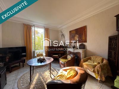 Maison - 243 m² - 8 pièces