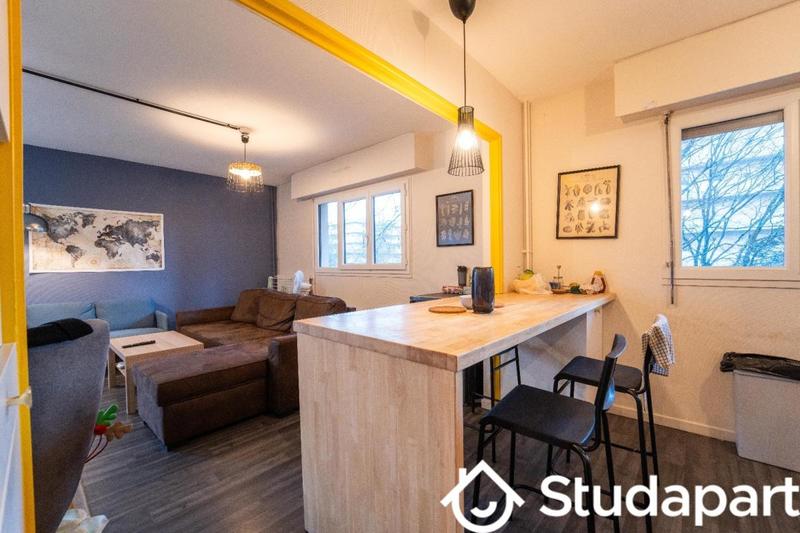 Chambre - 11 m² - 1 pièce