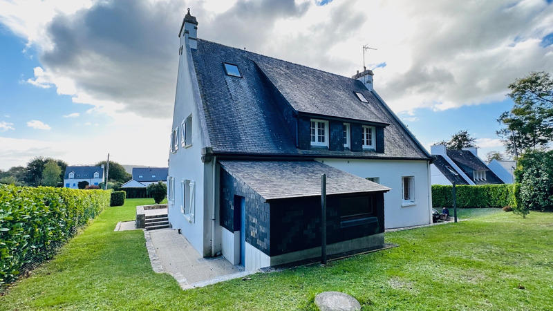 Maison - 169 m² - 9 pièces