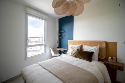 Chambre - 10 m² - 5 pièces