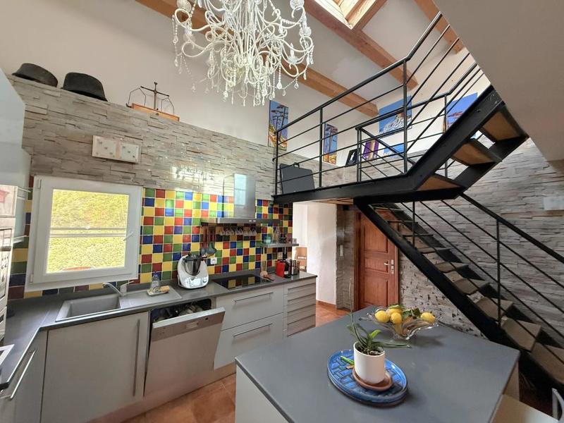 Appartement - 202 m² - 8 pièces