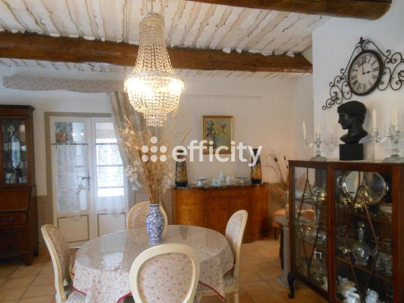 Maison - 230 m² - 9 pièces