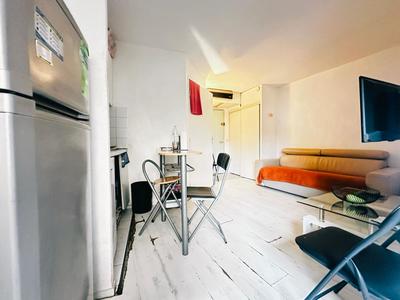 Studio - 19 m² - 1 pièce