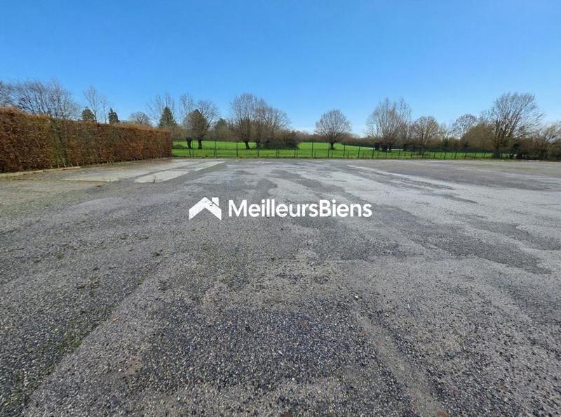 Terrain constructible - 3 187 m²