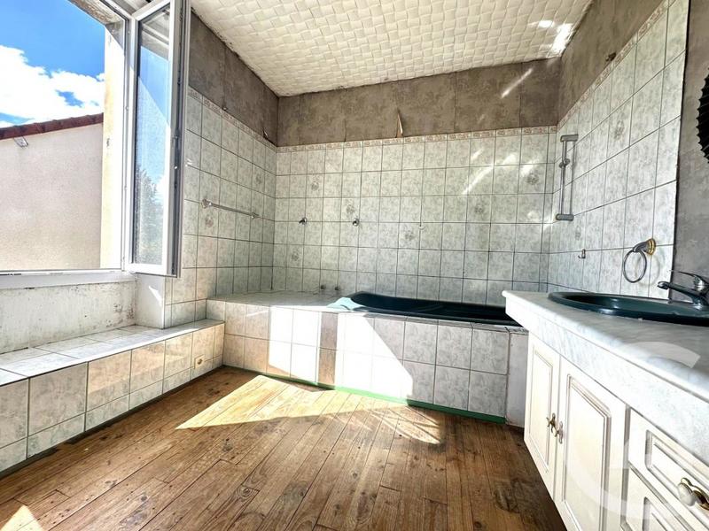 Maison de village - 105 m² - 4 pièces