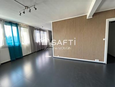 Appartement - 77 m² - 5 pièces