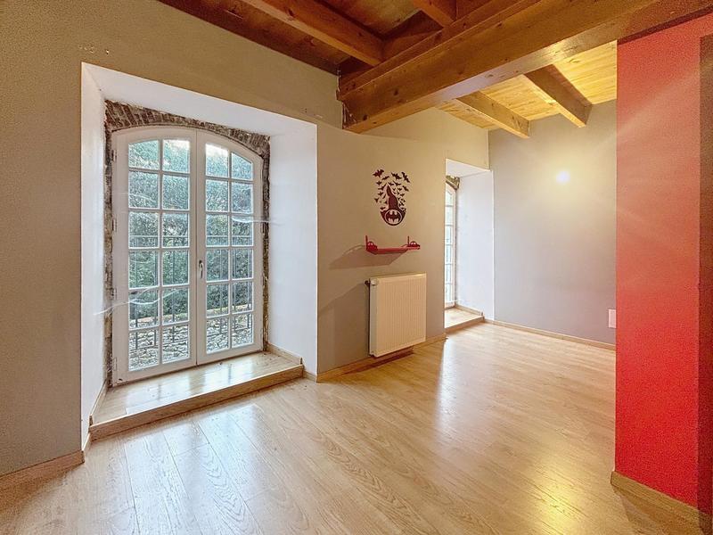Maison - 456 m² - 15 pièces