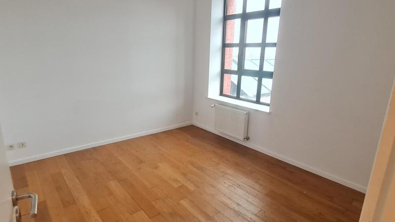 Loft - 110 m² - 4 pièces