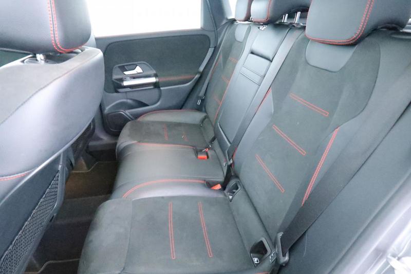 Mercedes Classe B 180 Amg Line Edition 7g-Dct 136 ch