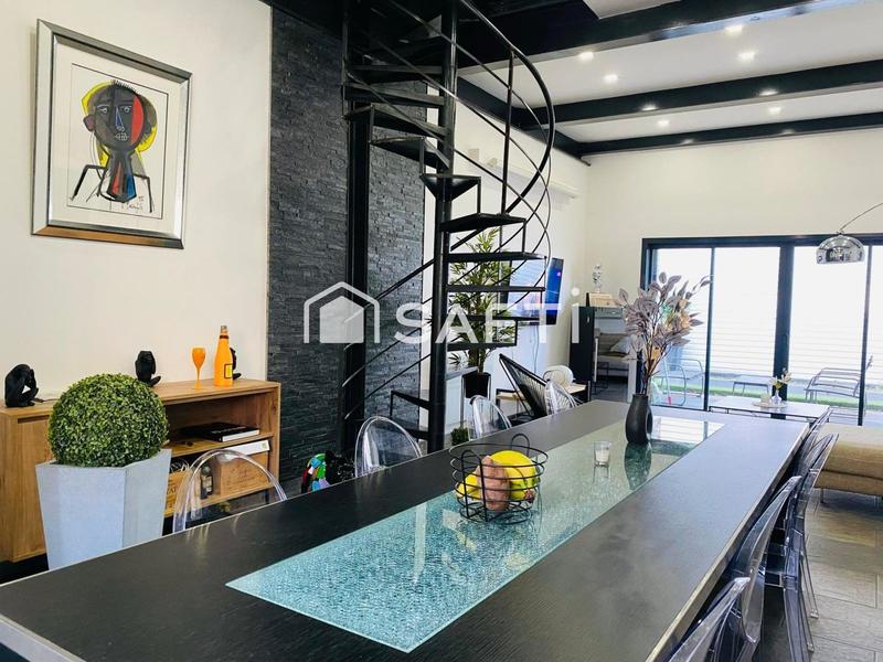 Maison - 95 m² - 4 pièces