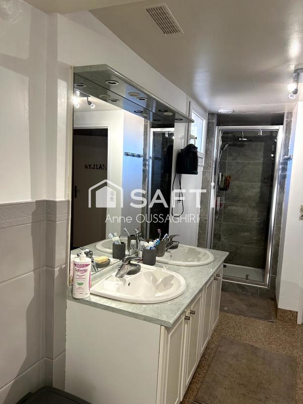 Maison - 157 m² - 6 pièces