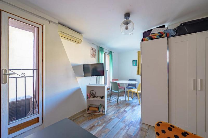 Studio - 24 m² - 1 pièce