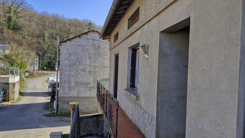 Maison - 80 m² - 5 pièces