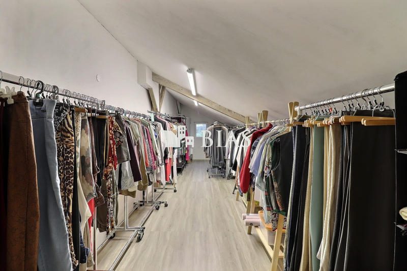 Maison - 363 m² - 10 pièces