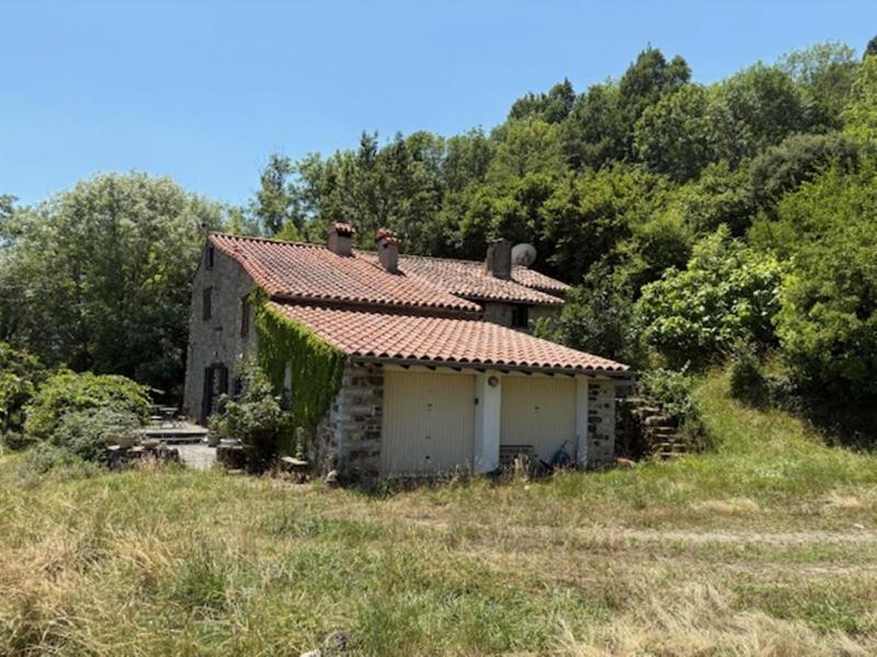 Propriété - 240 m² - 6 pièces