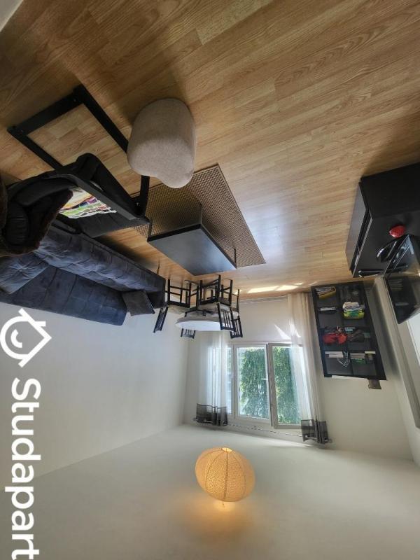 Chambre - 12 m² - 1 pièce