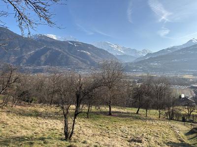 Terrain constructible - 2 028 m²