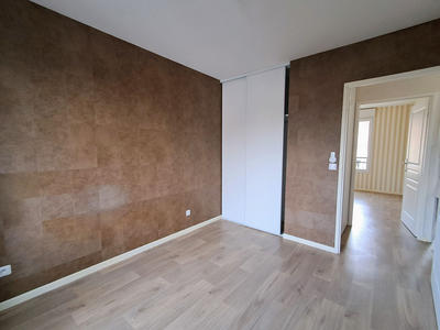 Maison - 80 m² - 5 pièces