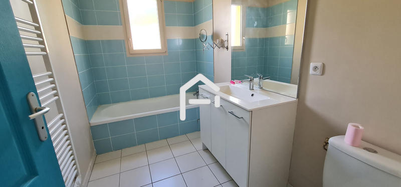 Maison - 104 m² - 5 pièces