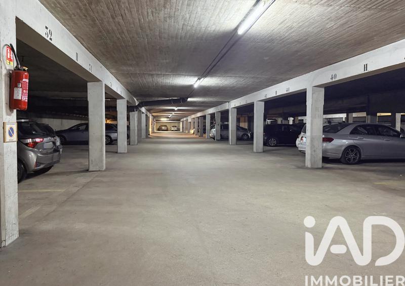 Parking - 13 m²