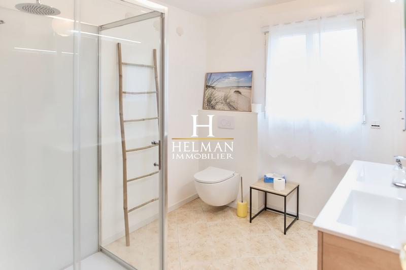 Maison - 177 m² - 7 pièces