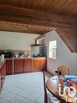 Maison - 275 m² - 12 pièces