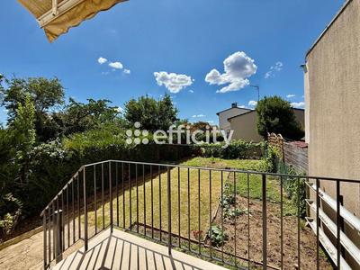 Maison - 83 m² - 6 pièces