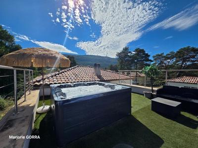 Maison - 142 m² - 5 pièces