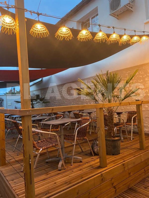 Maison - 637 m² - 20 pièces